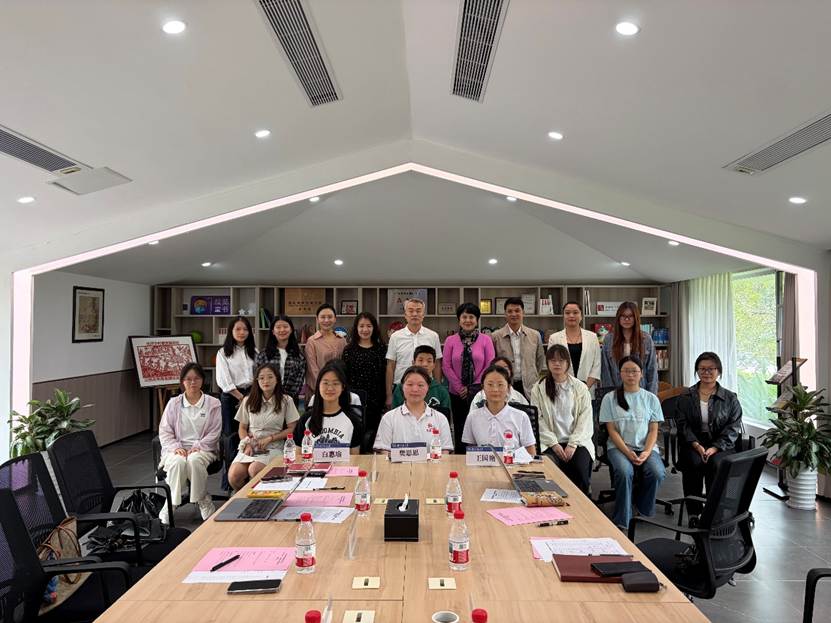 会议室里的人们 AI 生成的内容可能不正确。